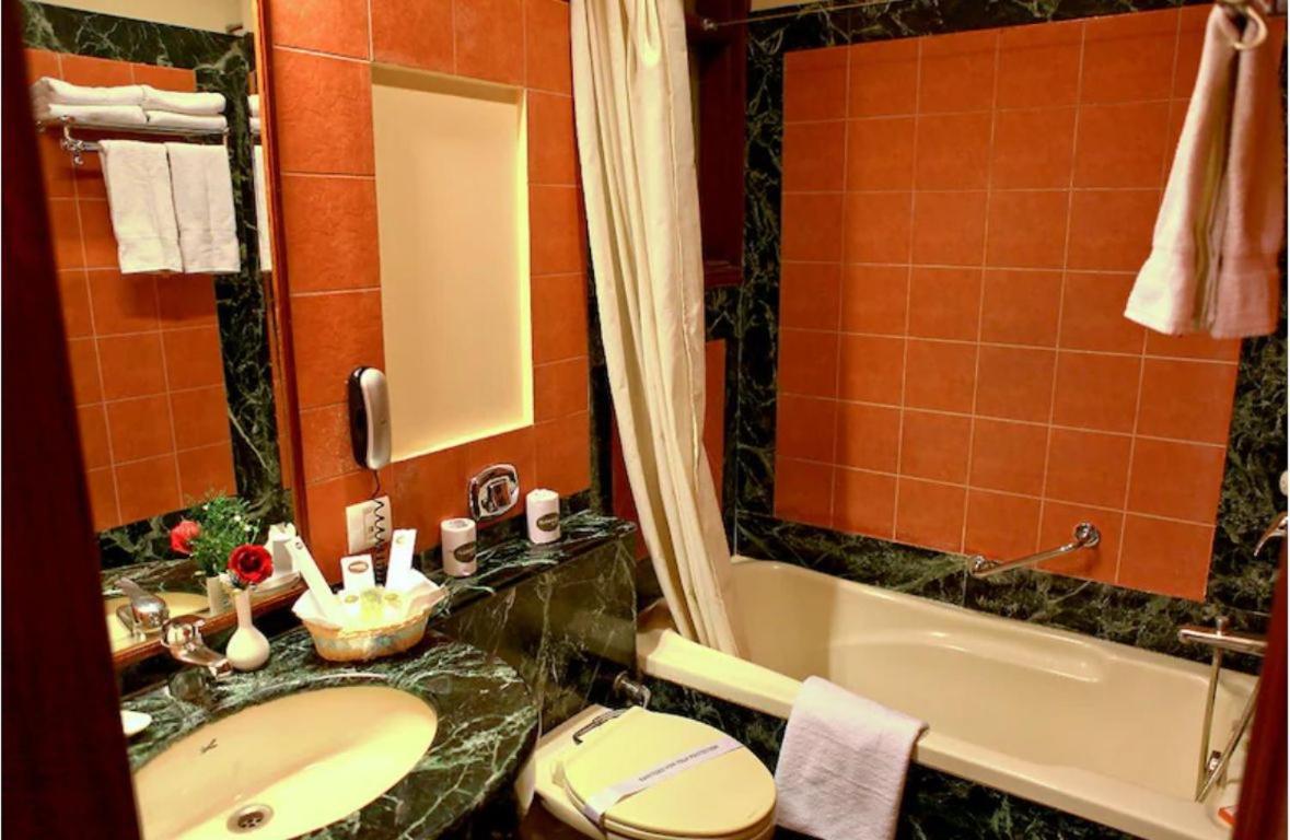 Hotel Florence Inn, Karol Bagh, New Delhi, 2 Min From Metro Exterior foto